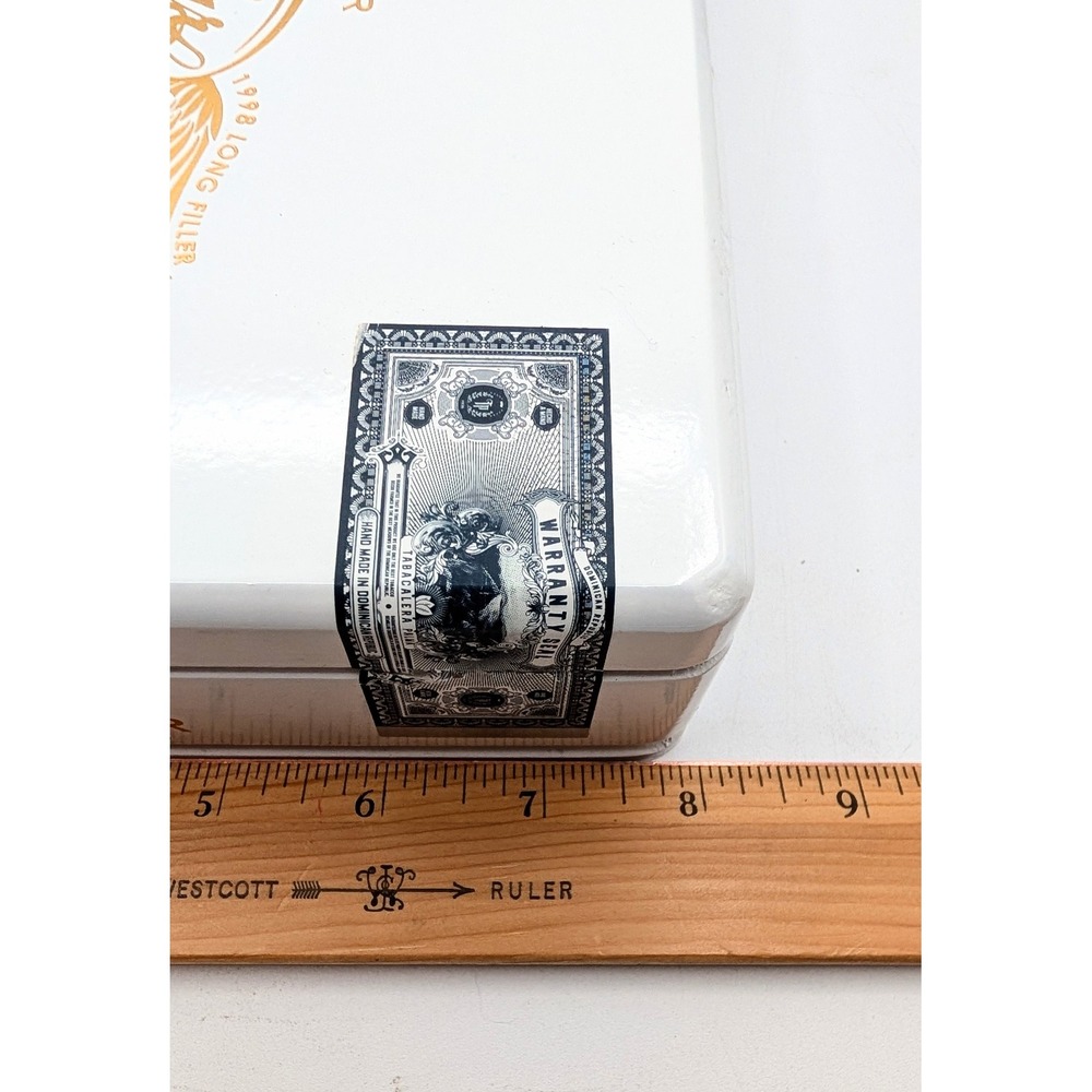 Villiger Cuellar Connecticut Kreme White Wooden Empty Cigar Box Churchill 7x50 - Picture 12 of 13